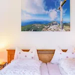 Alpspitze Apartment *